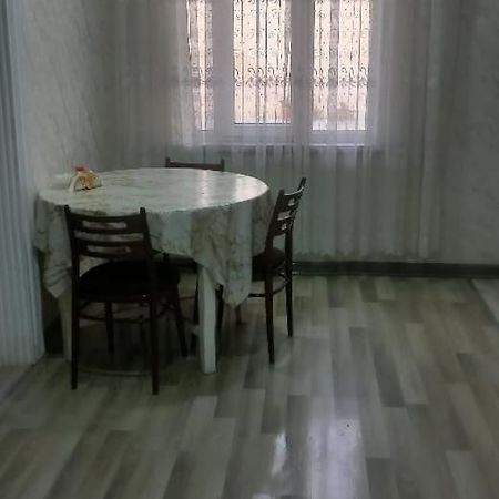 Apartment At Narimanov 151 Гянджа Экстерьер фото